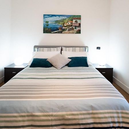 Family Nest Overlooking Lake Como - By Rent All Como Argegno Luaran gambar