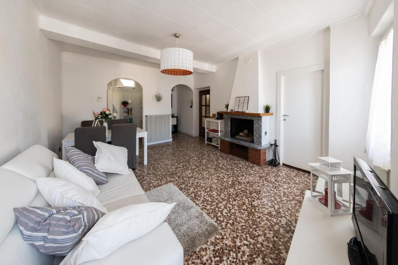 Family Nest Overlooking Lake Como - By Rent All Como Argegno Luaran gambar